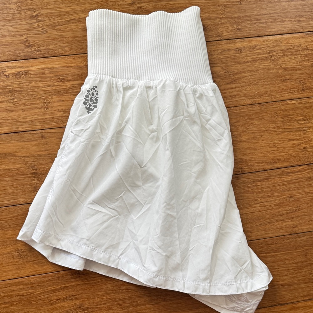 NWOT Free People Movement Carpe Diem shorts in White